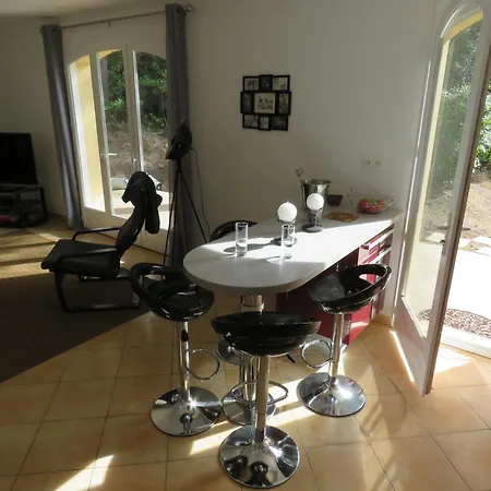 Apartment Le Vendemiaire